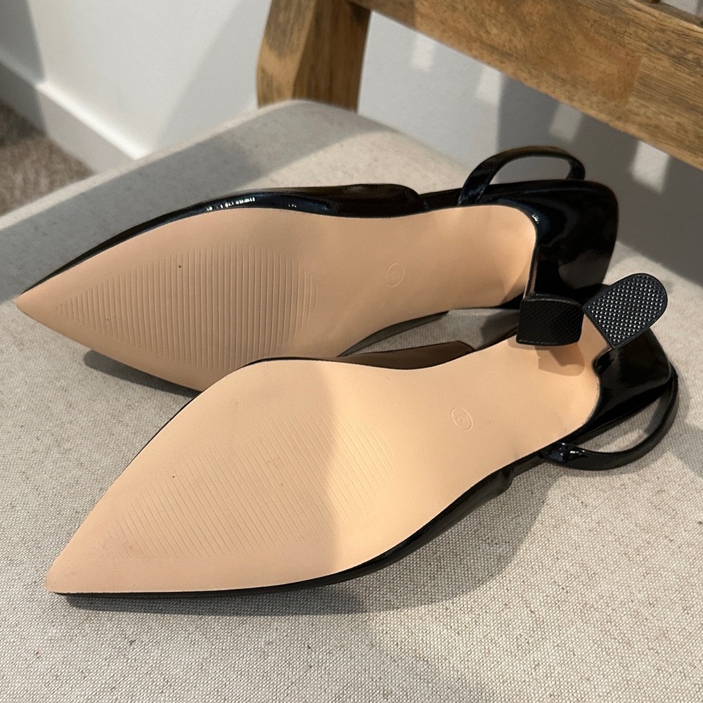 Chic Black Patent Slingback Heels - Picture 2 of 7